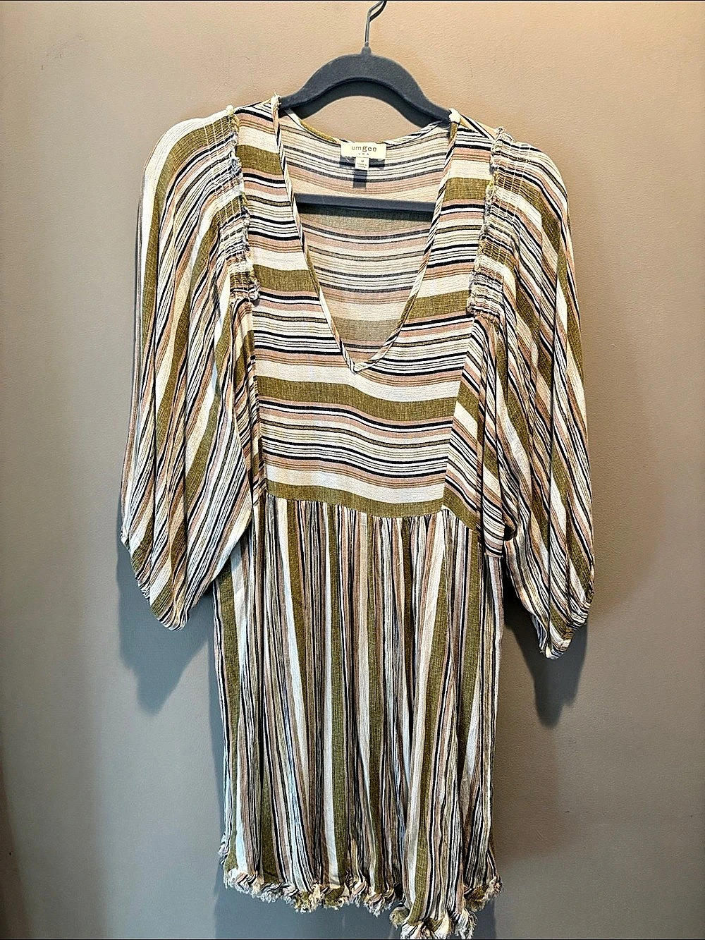 Umgee Striped Tunic in Green & White Medium Like New